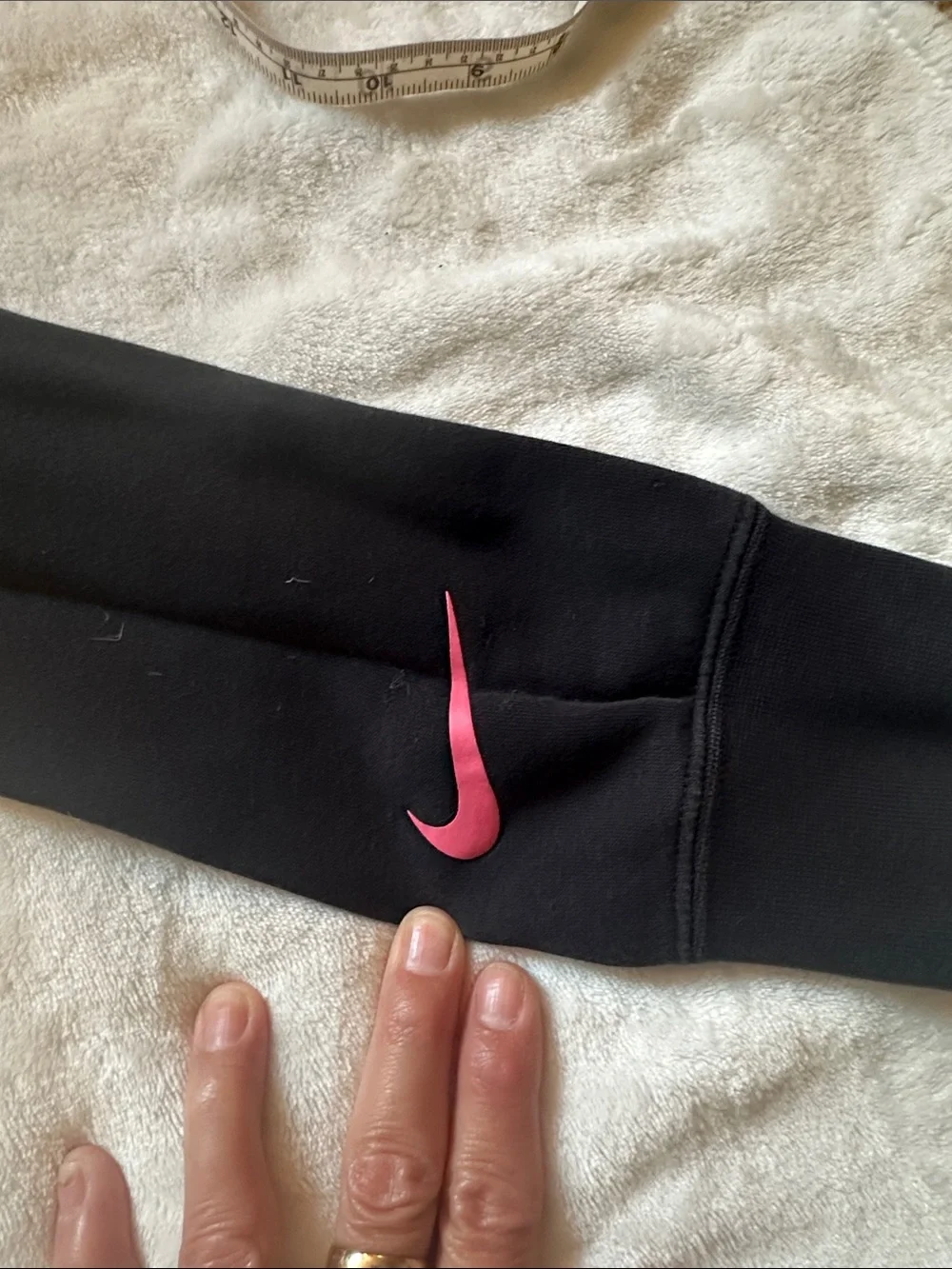 Nike Black Crewneck Sweatshirt - Minimal Athletic Style